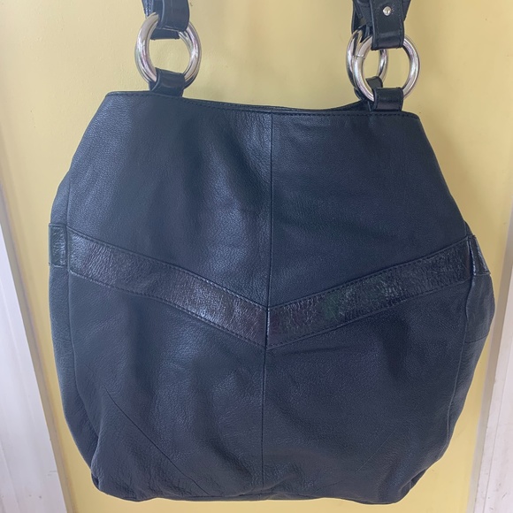 NEW Kenneth Cole Reaction leather bucket bag - Picture 5 of 6